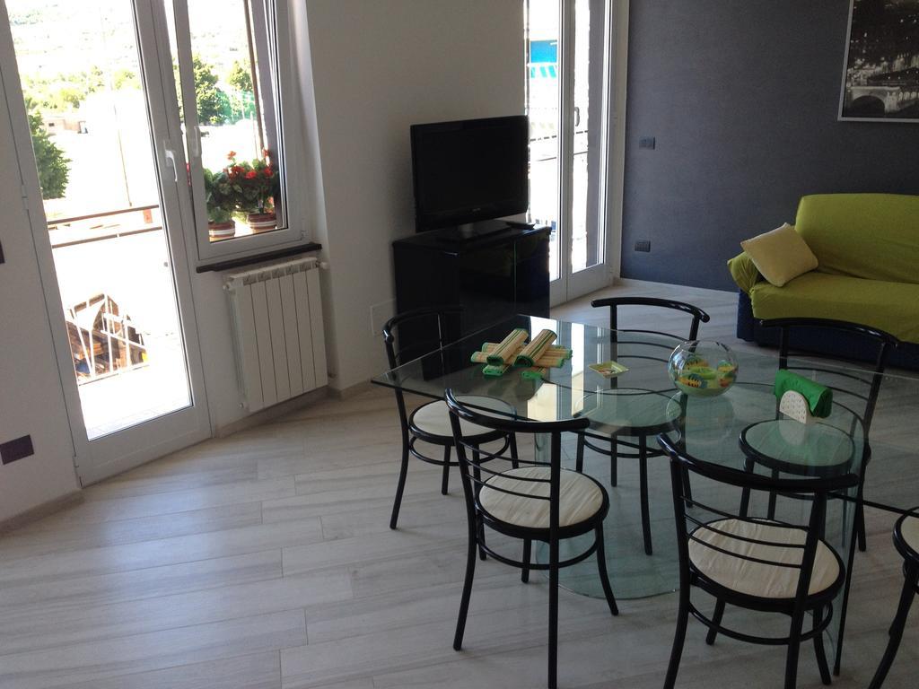 Best Lavagna Apartment Habitación foto