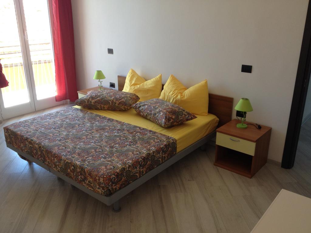 Best Lavagna Apartment Habitación foto